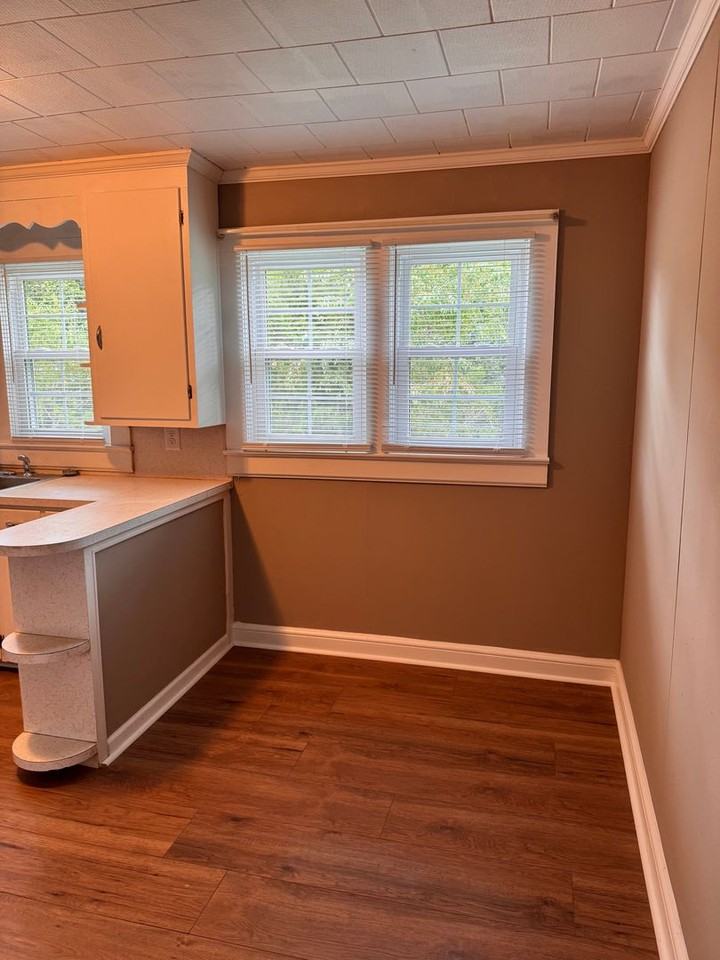 5680 Jackson Creek Rd - Photo 5 of 21