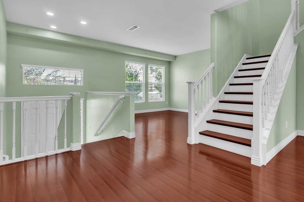 26090 Stonehaven Dr - Photo 7 of 48
