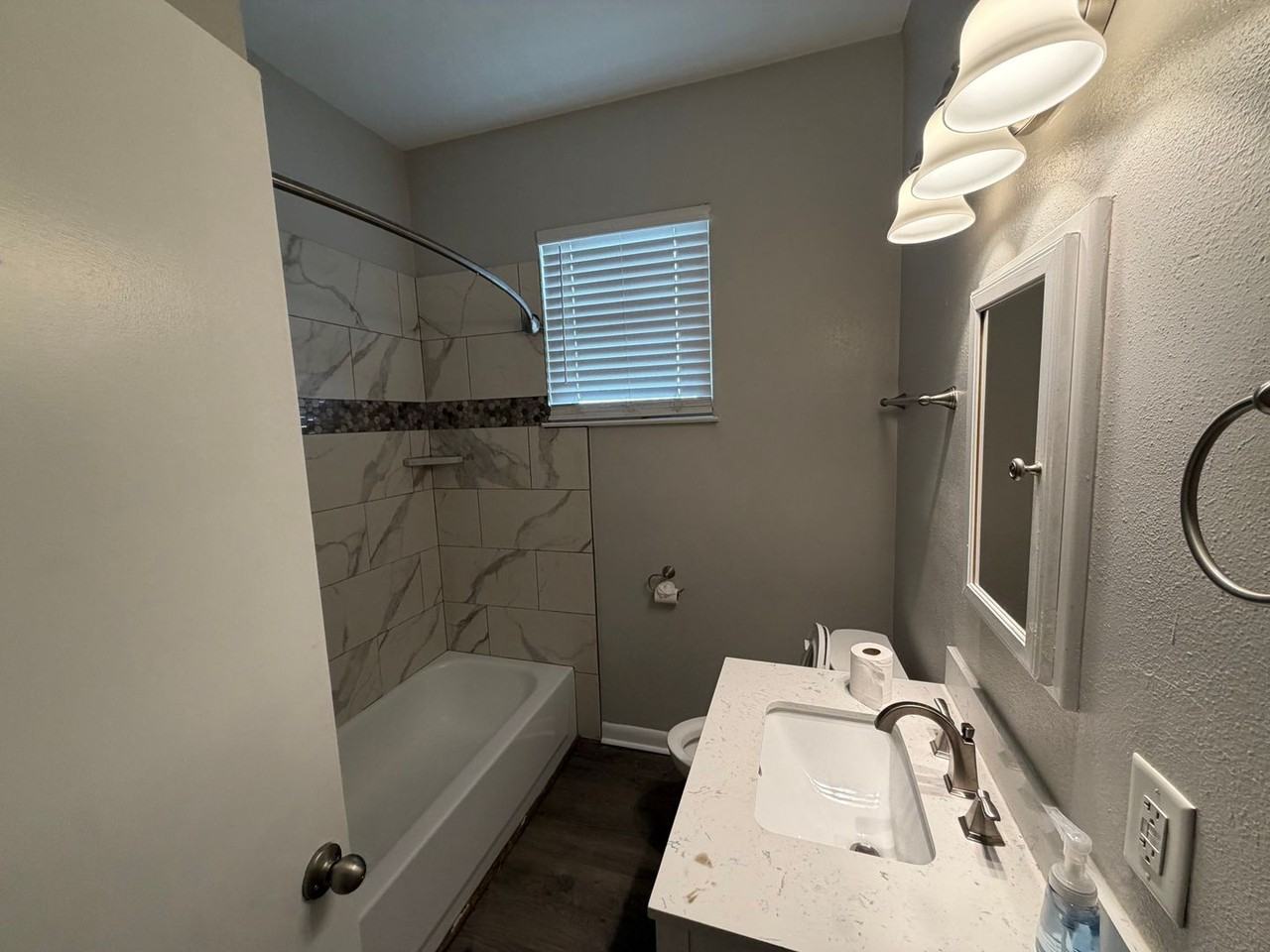 3642 Fairmont Dr - Photo 4 of 7