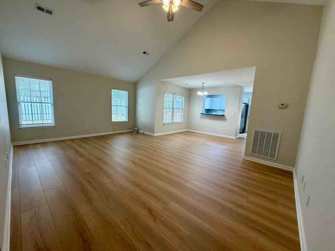 121 Grand Oak Cir - Photo 3 of 12
