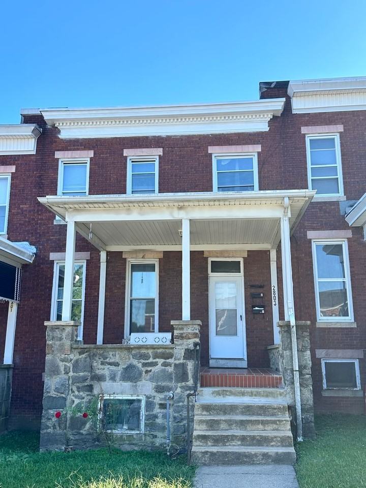 2803 Windsor Ave