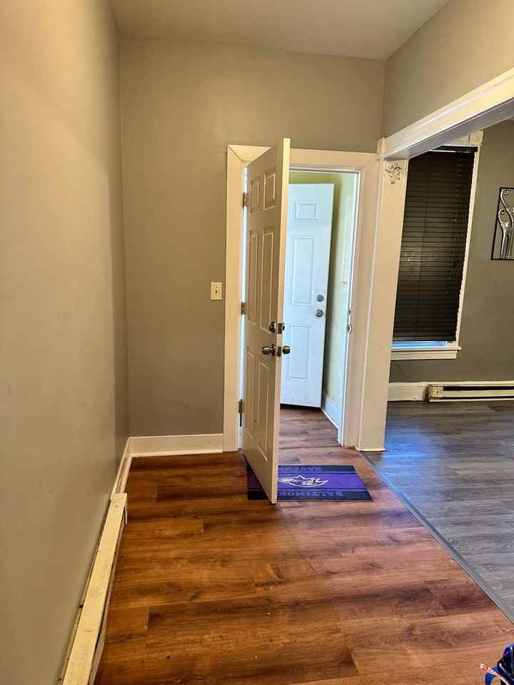 2803 Windsor Ave - Photo 3 of 12