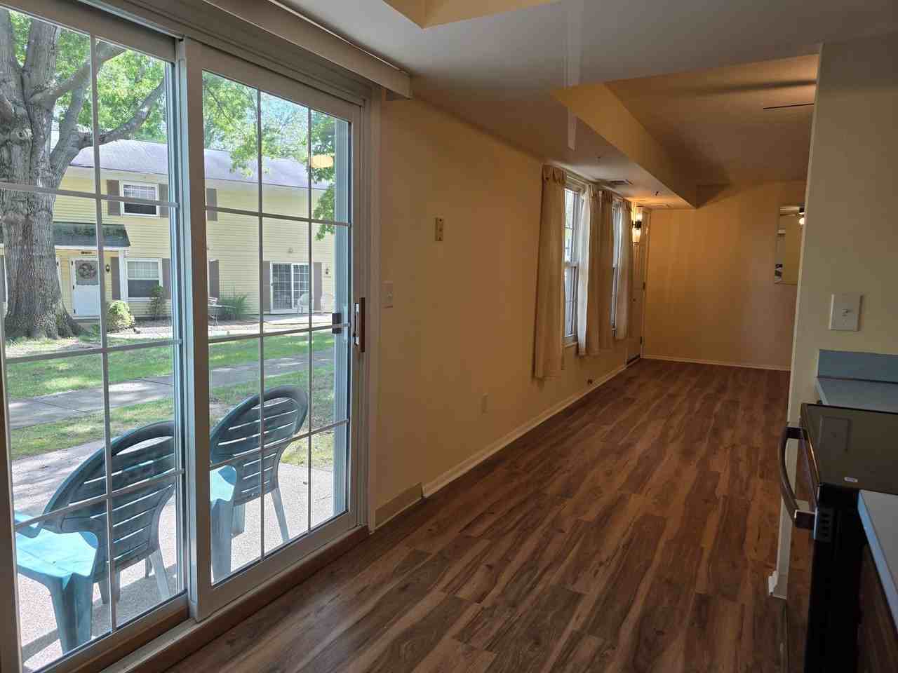 13622 Oakbrook Dr - Photo 5 of 18