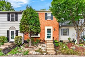 featured image of 8346 Stationhouse Ct