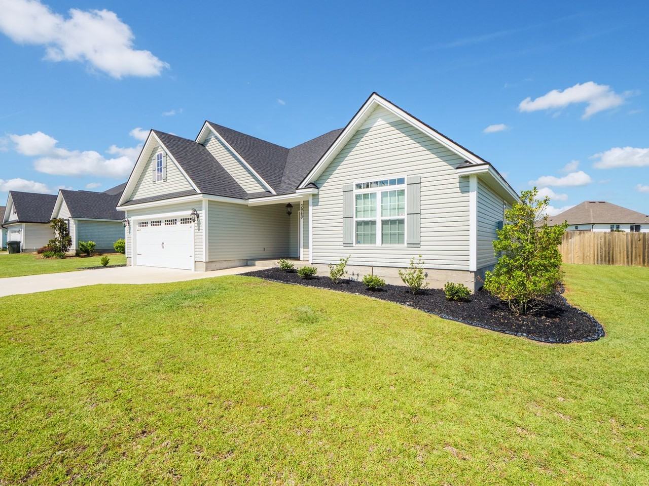 3960 Landings Cir - Photo 6 of 43