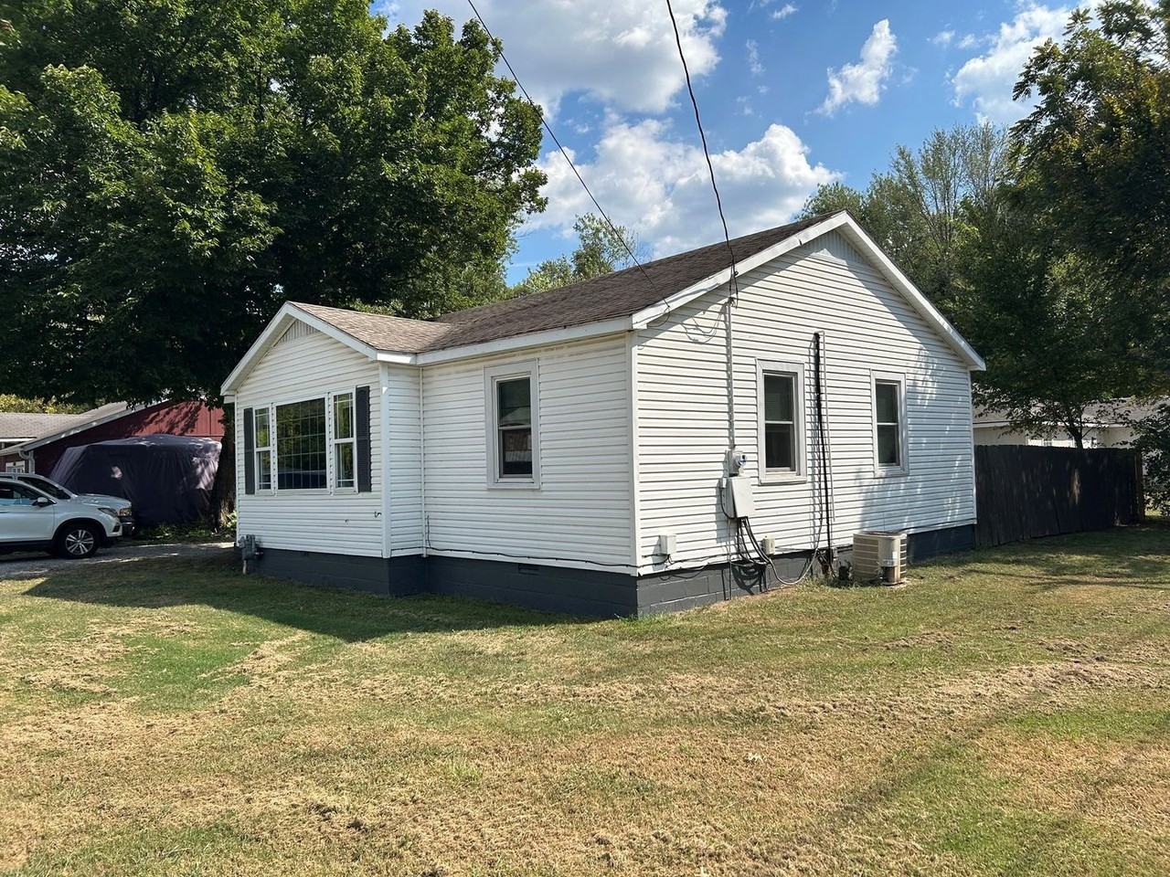 2365 W Wedington Dr - Photo 2 of 13