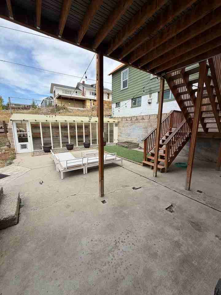943 941- 943 W Granite - Photo 3 of 24