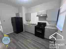 featured image of 364 E 59th St #1