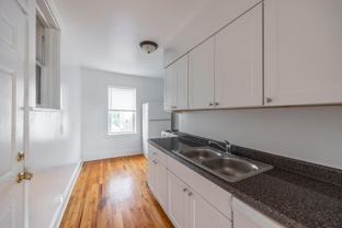 3050 W Berteau Ave #3 - Photo 1 of 1