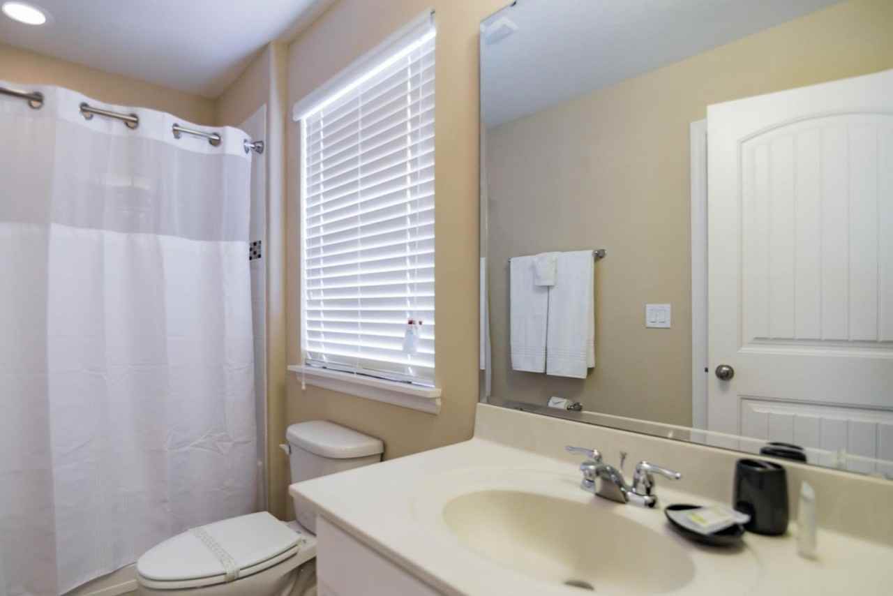 5360 Oakbourne Ave - Photo 4 of 25