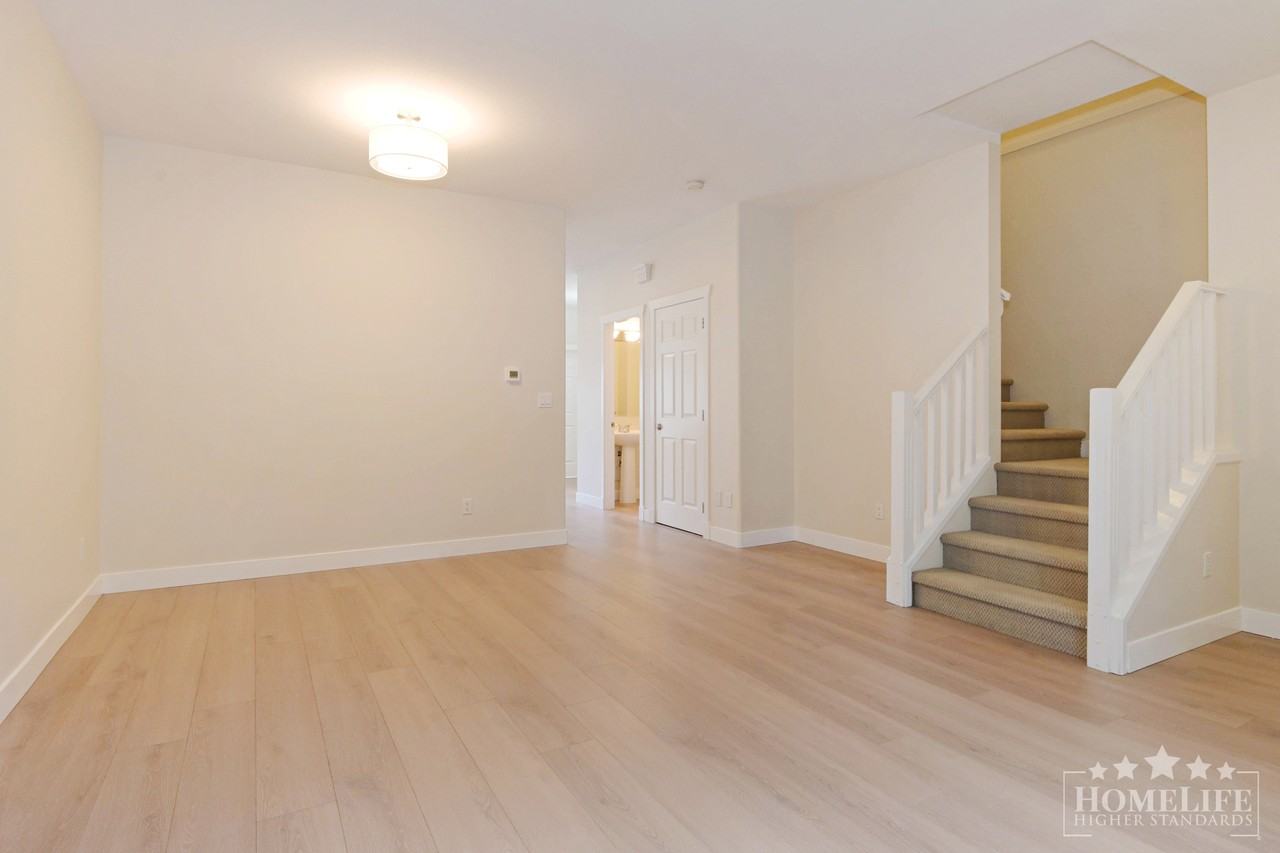 16640 60 Ave - Photo 4 of 27
