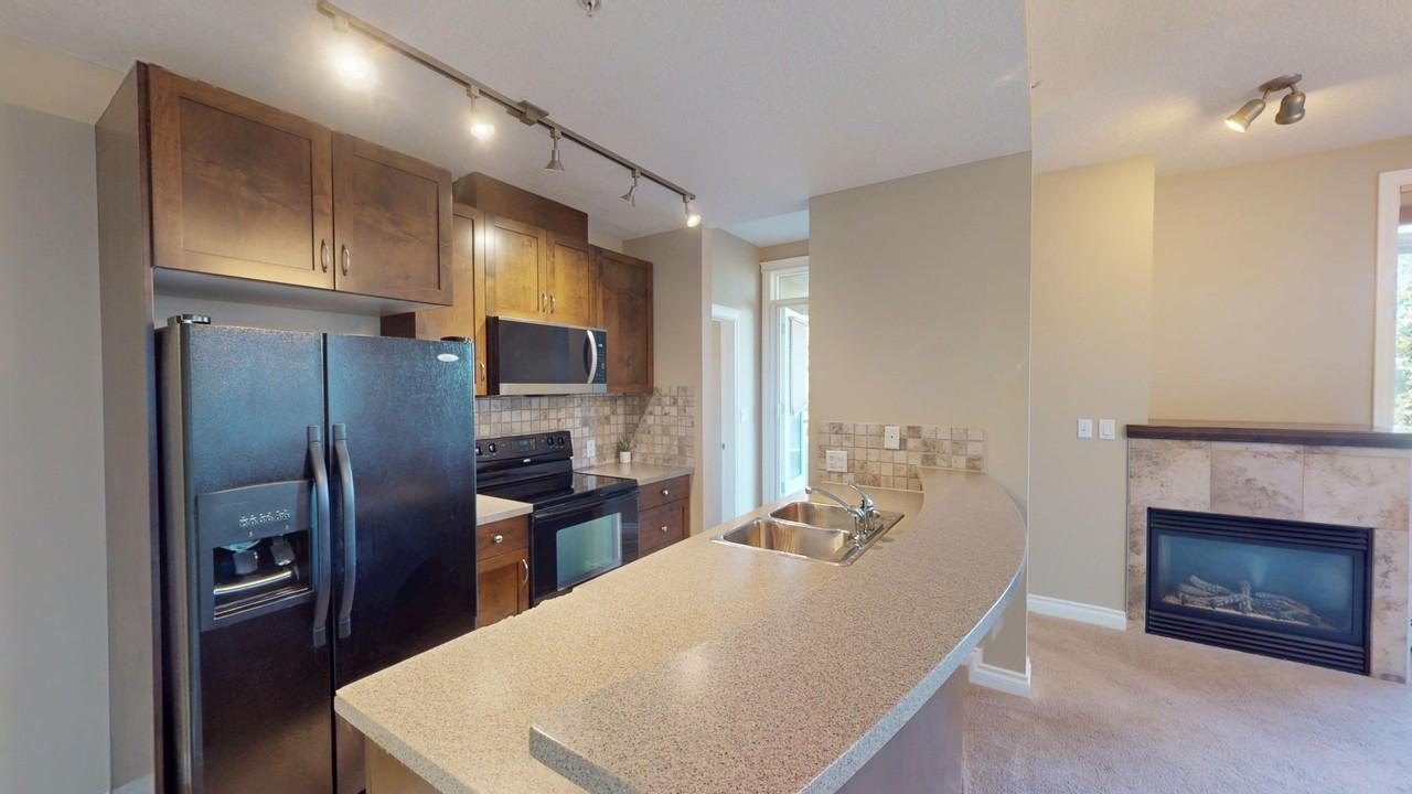 3306, 24 Hemlock Crescent SW - Photo 2 of 7