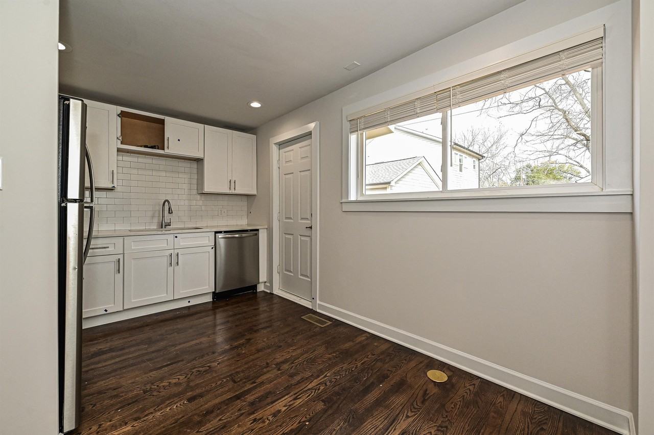 215 S Gardner Ave #4 - Photo 2 of 21