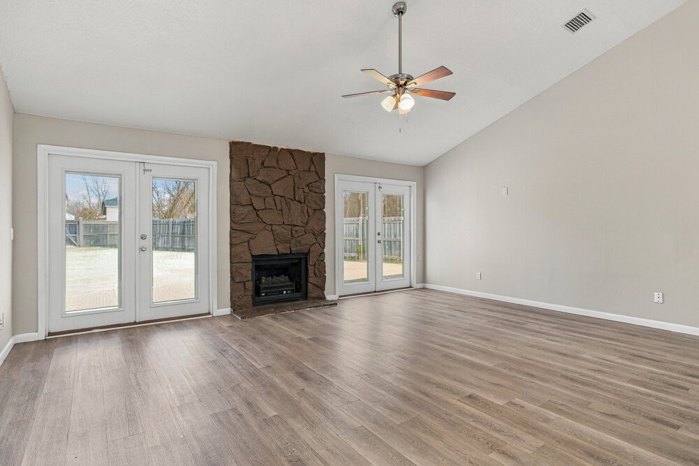 10335 Arrow Forest Ct - Photo 6 of 16