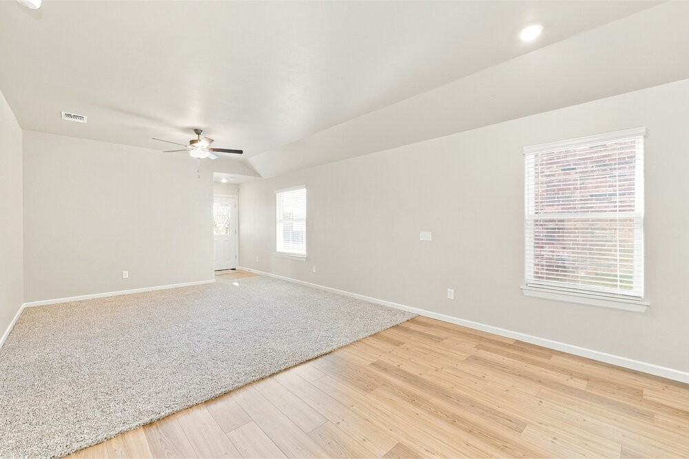12712 Carrara Ln - Photo 5 of 16