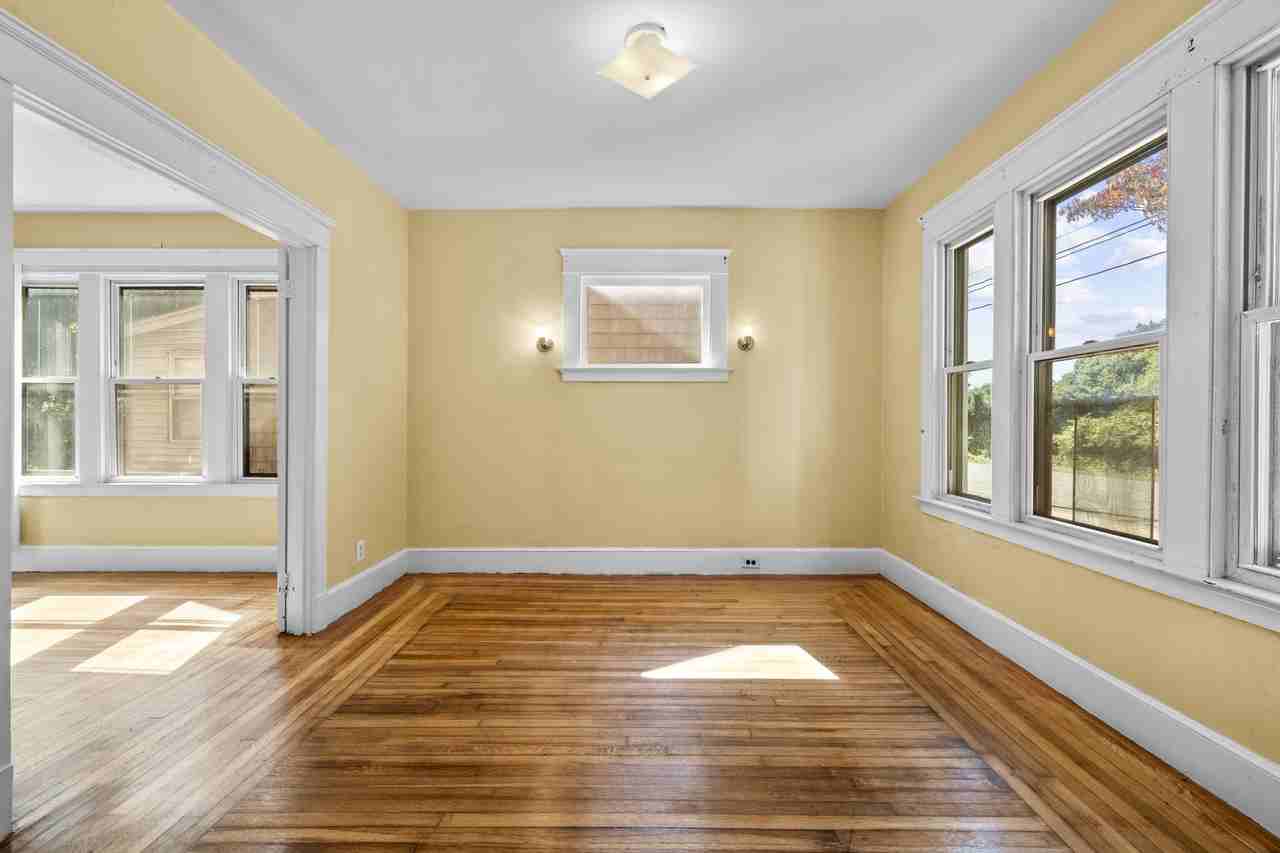 855 Woodward Ave - Photo 2 of 32