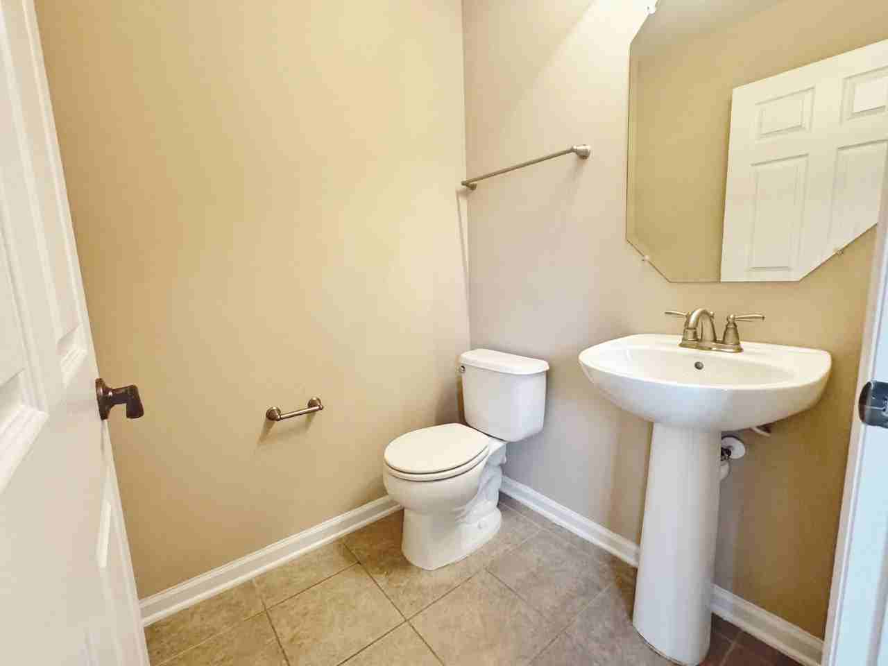 32 Islander Cir - Photo 7 of 20