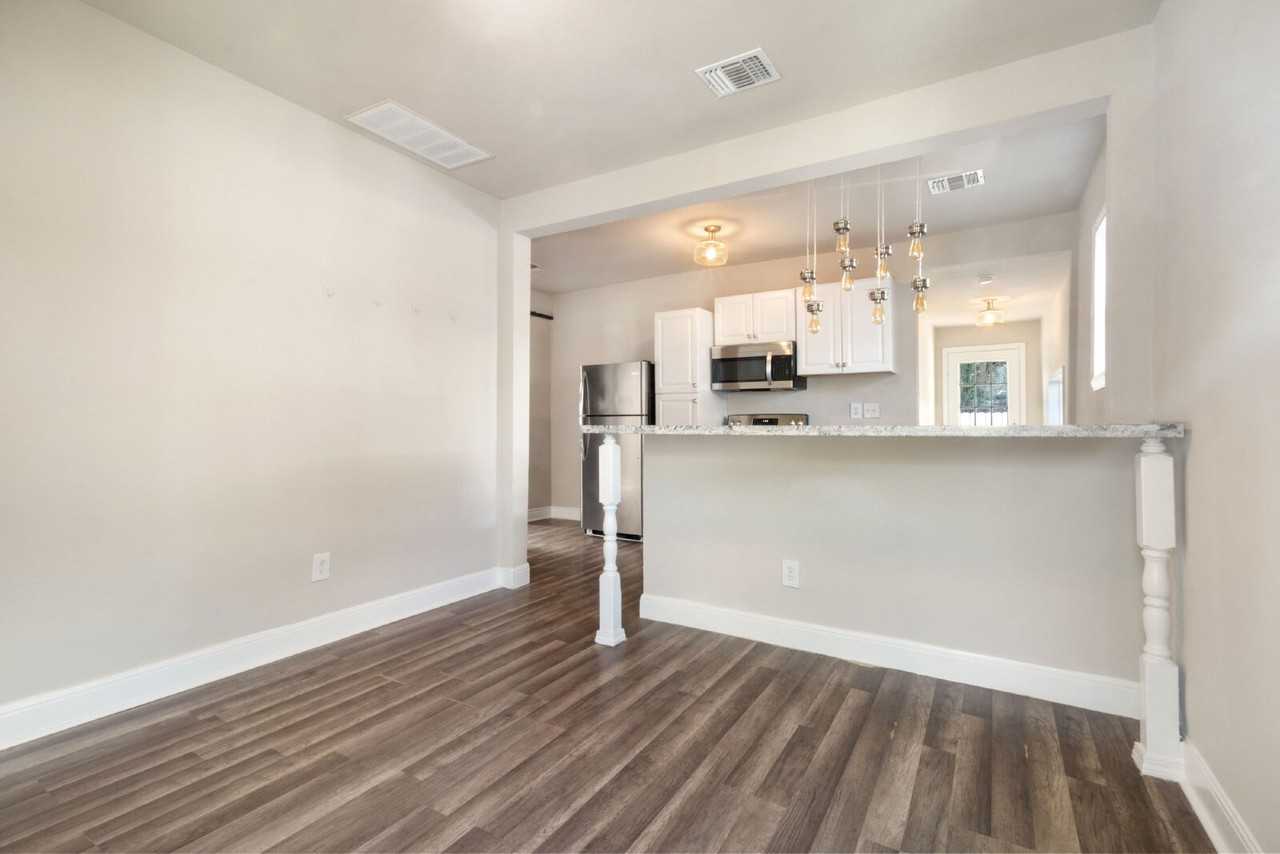 150 Sonora St - Photo 3 of 16