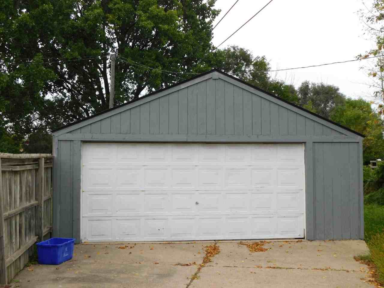 21617 Saint Gertrude St - Photo 2 of 13