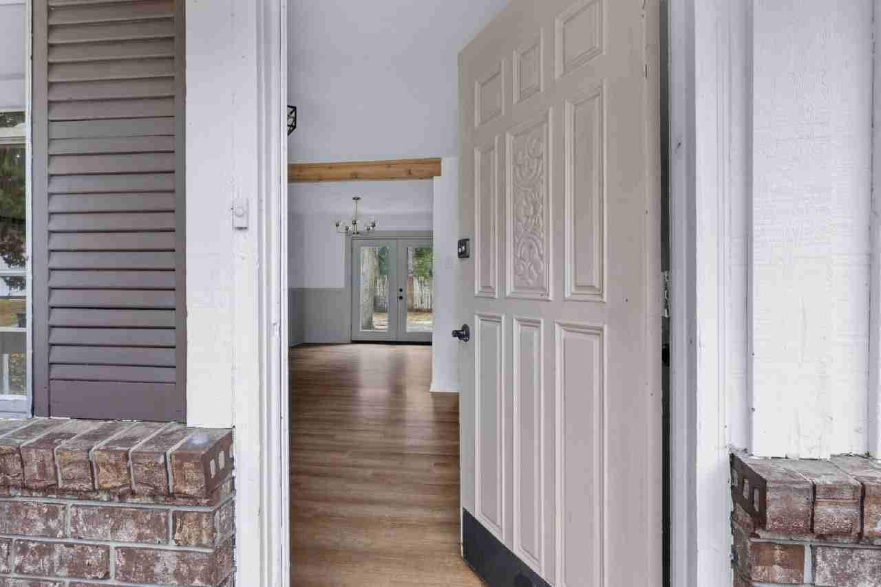 115 Lucian Cir - Photo 3 of 29