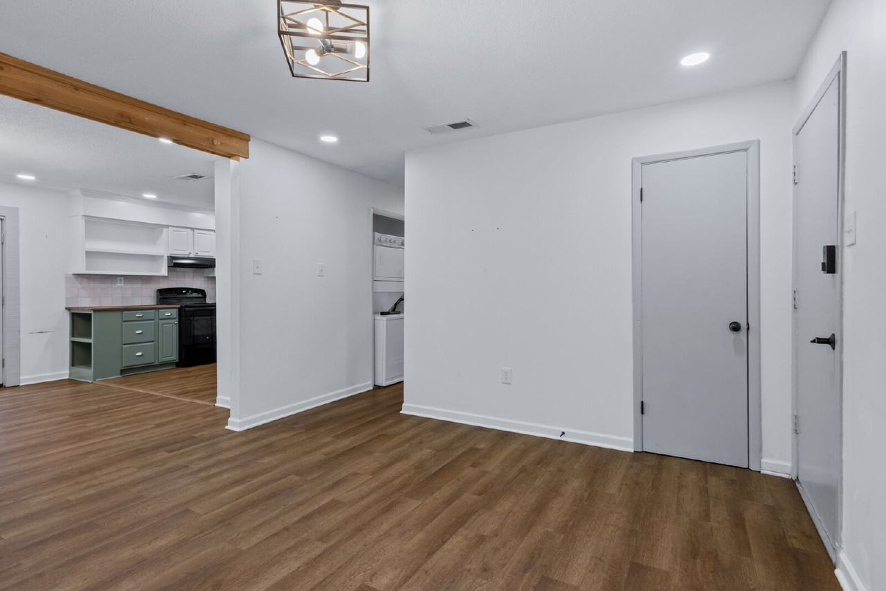 115 Lucian Cir - Photo 6 of 29