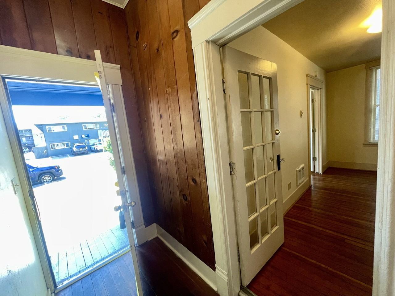 1237 Ferry St Apt 1 - Photo 2 of 17