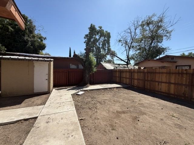 519 15th St #1 - Photo 3 of 12
