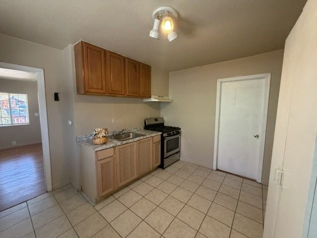 519 15th St #1 - Photo 4 of 12