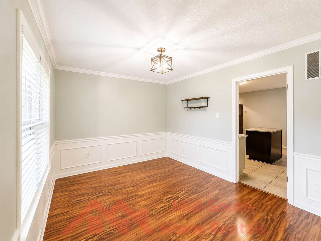 6934 Wynterhall Dr - Photo 5 of 24