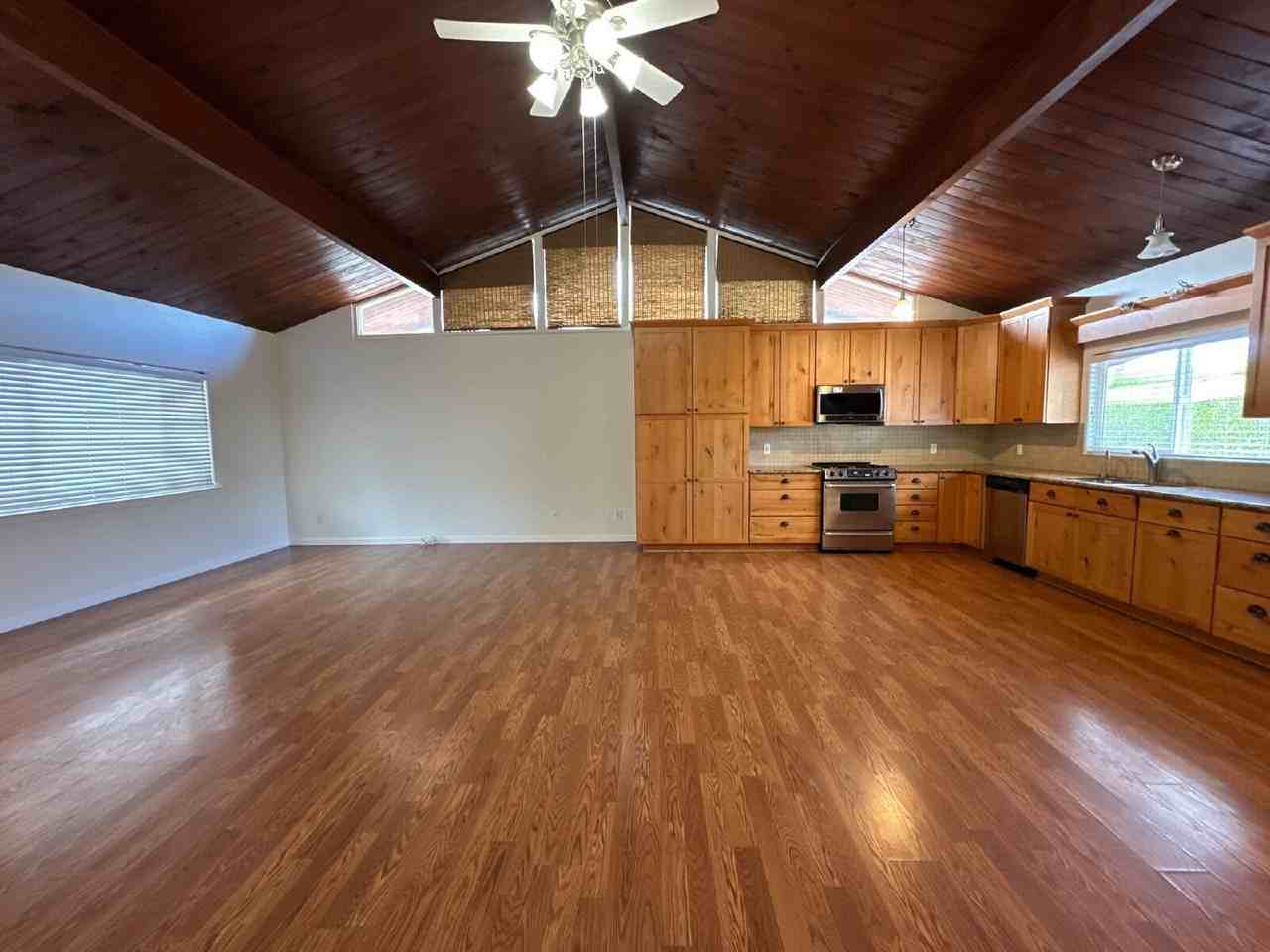 521 Orchard Ave - Photo 4 of 18