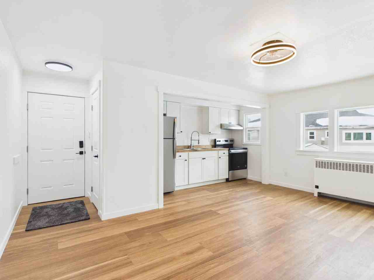 902 Gilmore St Apt D - Photo 6 of 14