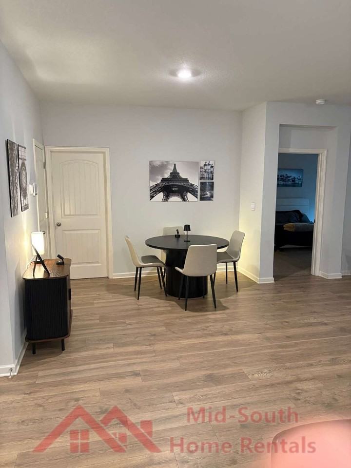 515 Windemere Loop - Photo 4 of 19