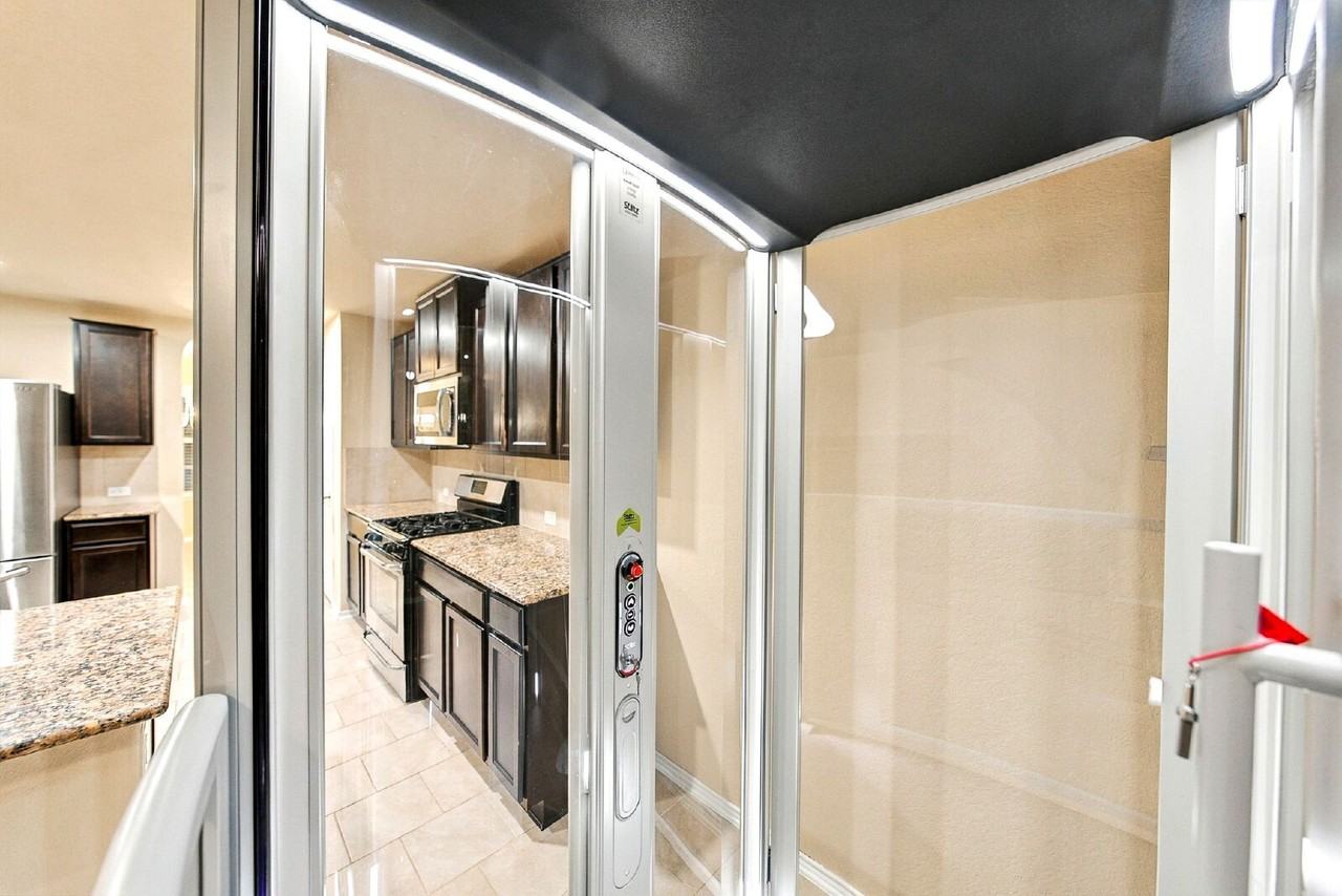 8834 Double Oak - Photo 7 of 50
