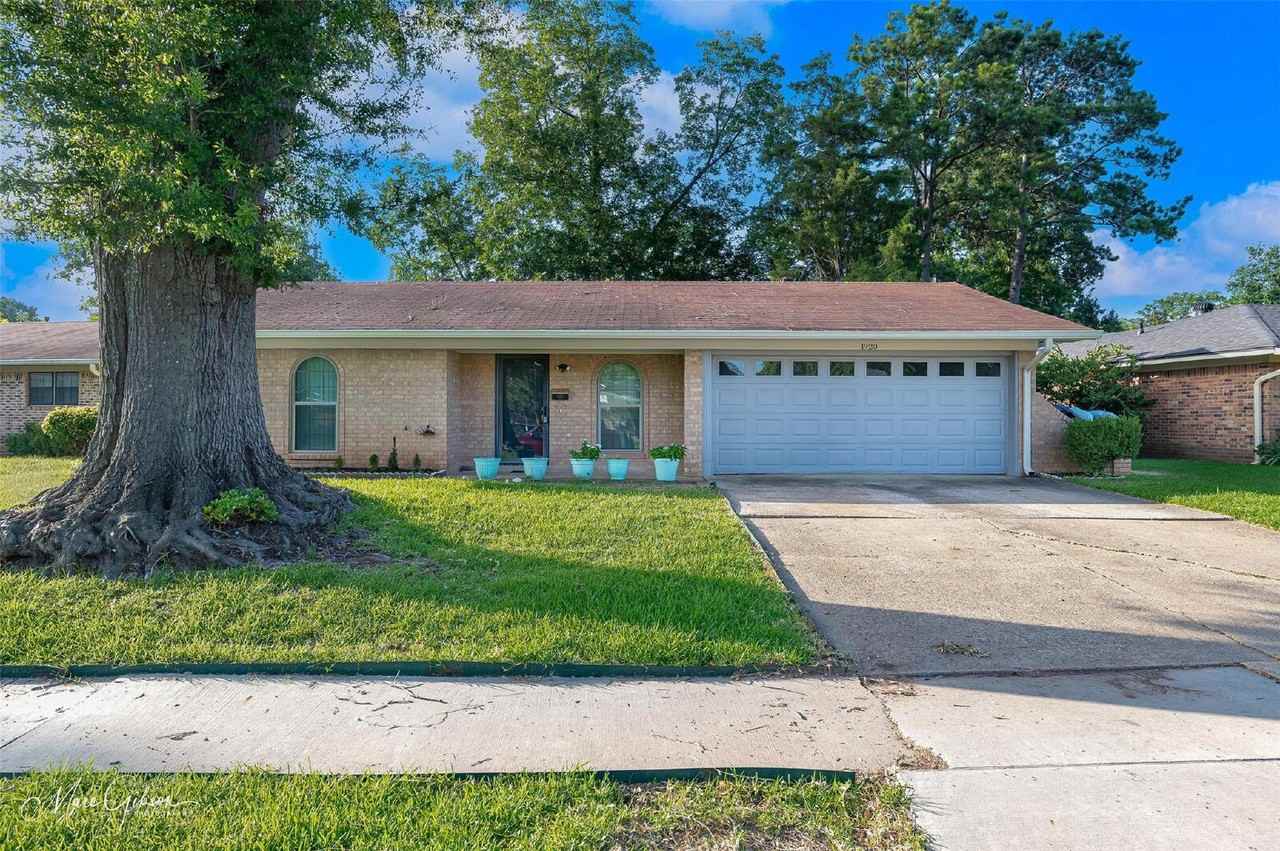 1920 Venus Dr - Photo 2 of 22