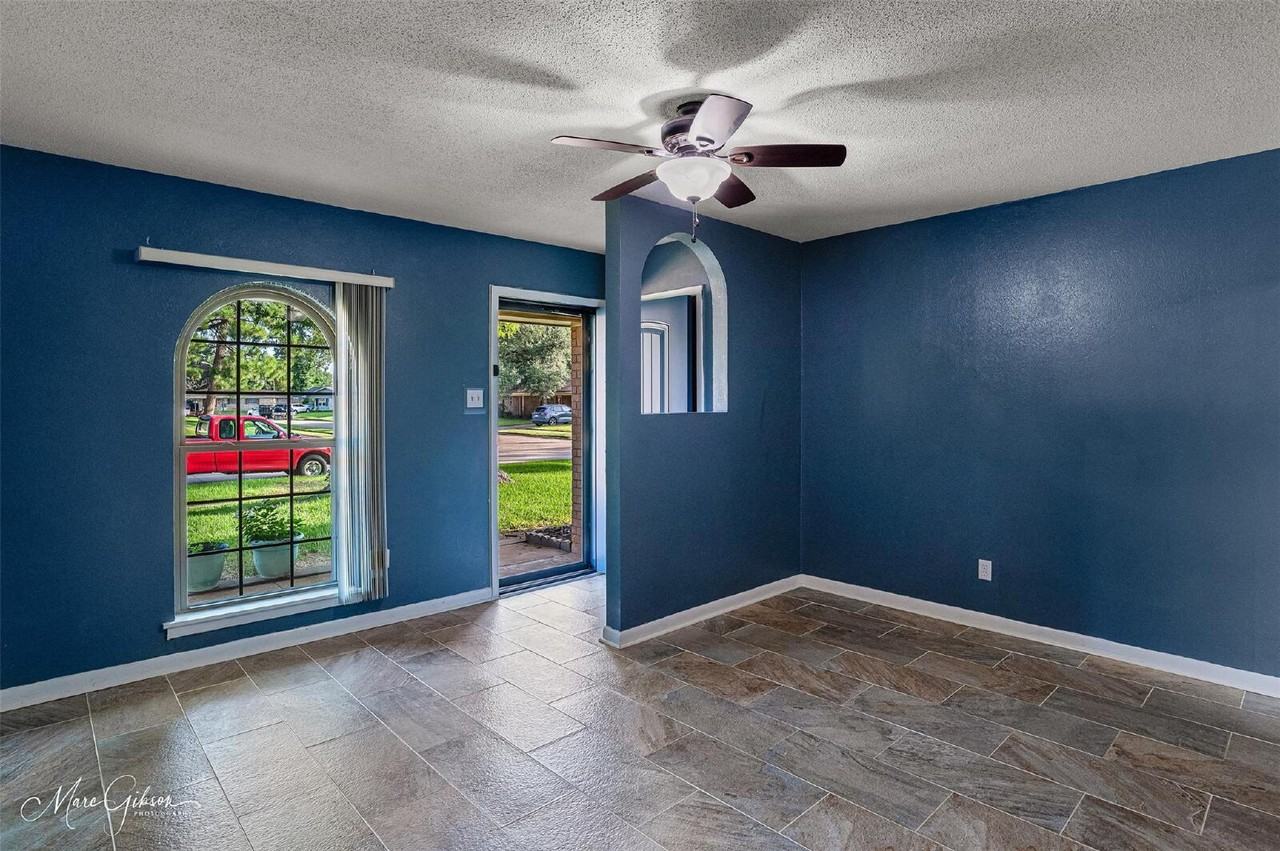 1920 Venus Dr - Photo 5 of 22