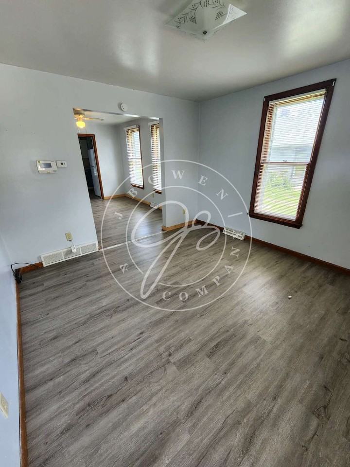 29 Magyar St - Photo 2 of 10