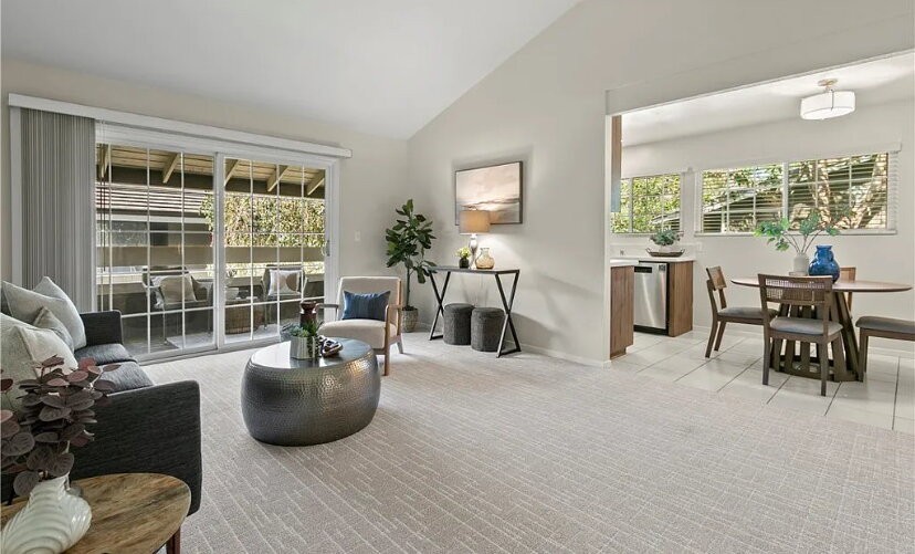 126 Streamwood - Photo 3 of 13