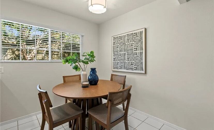 126 Streamwood - Photo 6 of 13