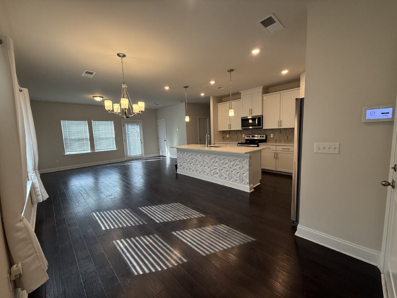 1901 Cascade Ct - Photo 3 of 34