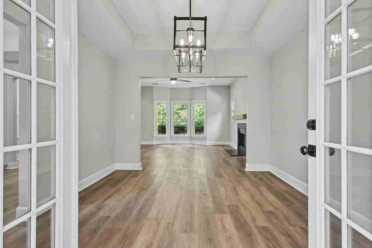 1359 Fischer Rd - Photo 4 of 48