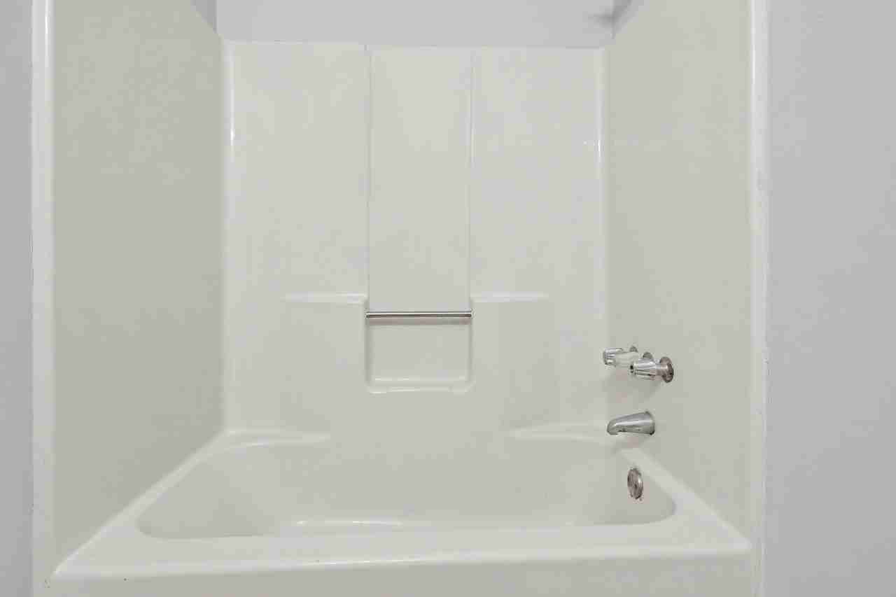 1359 Fischer Rd - Photo 6 of 48