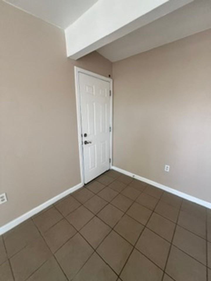 15643 Sueno Ln #D - Photo 4 of 37