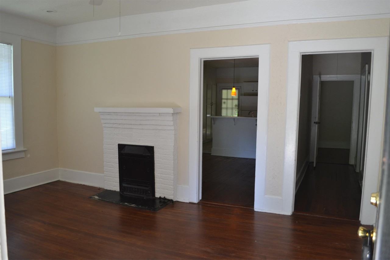 829 Meadow St - Photo 7 of 12