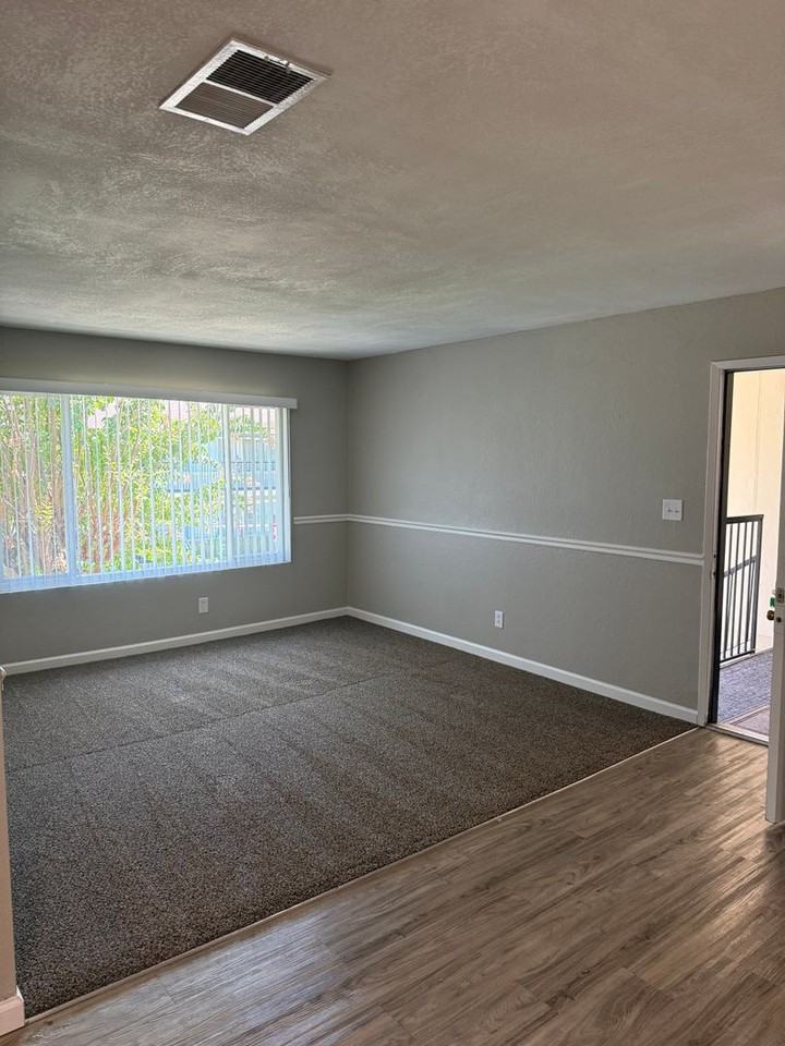 2080 W La Loma Drive - Photo 3 of 17