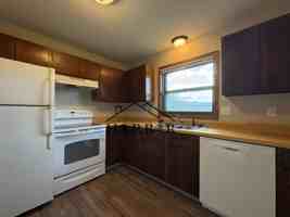 featured image of 2414 30th Ave Nw