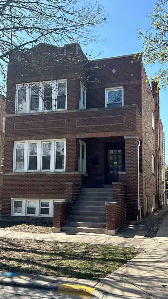 2326 Euclid Ave #2 - Photo 2 of 8