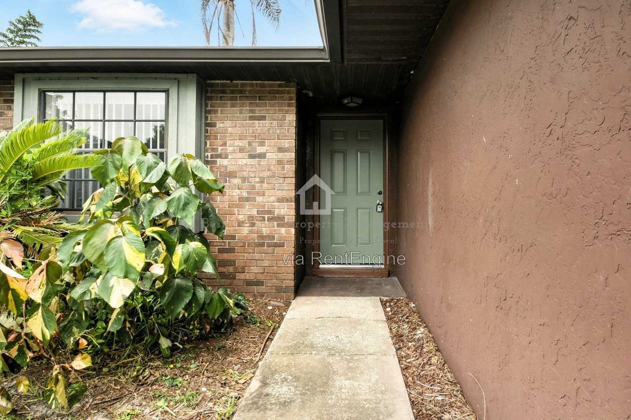 4523 Hidden Oak Ct #1 - Photo 3 of 27