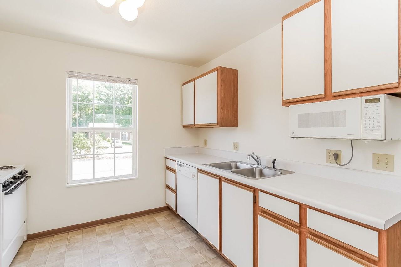 4477 Lake Michigan Dr #H1 - Photo 6 of 19