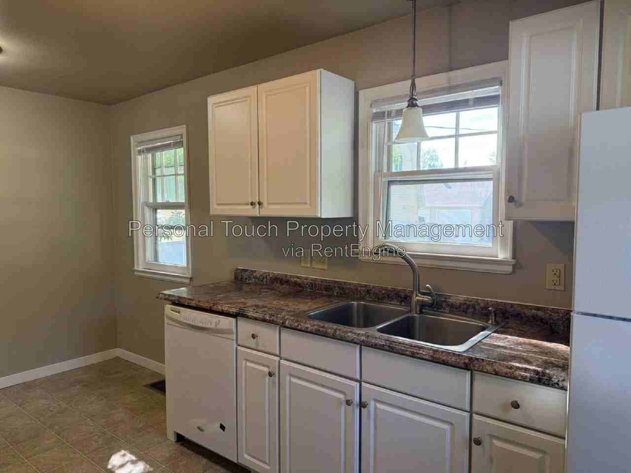 1522 7th St N - Photo 7 of 37
