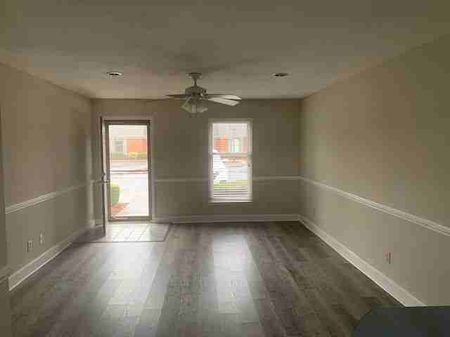 615 Main St #11 - Photo 2 of 15